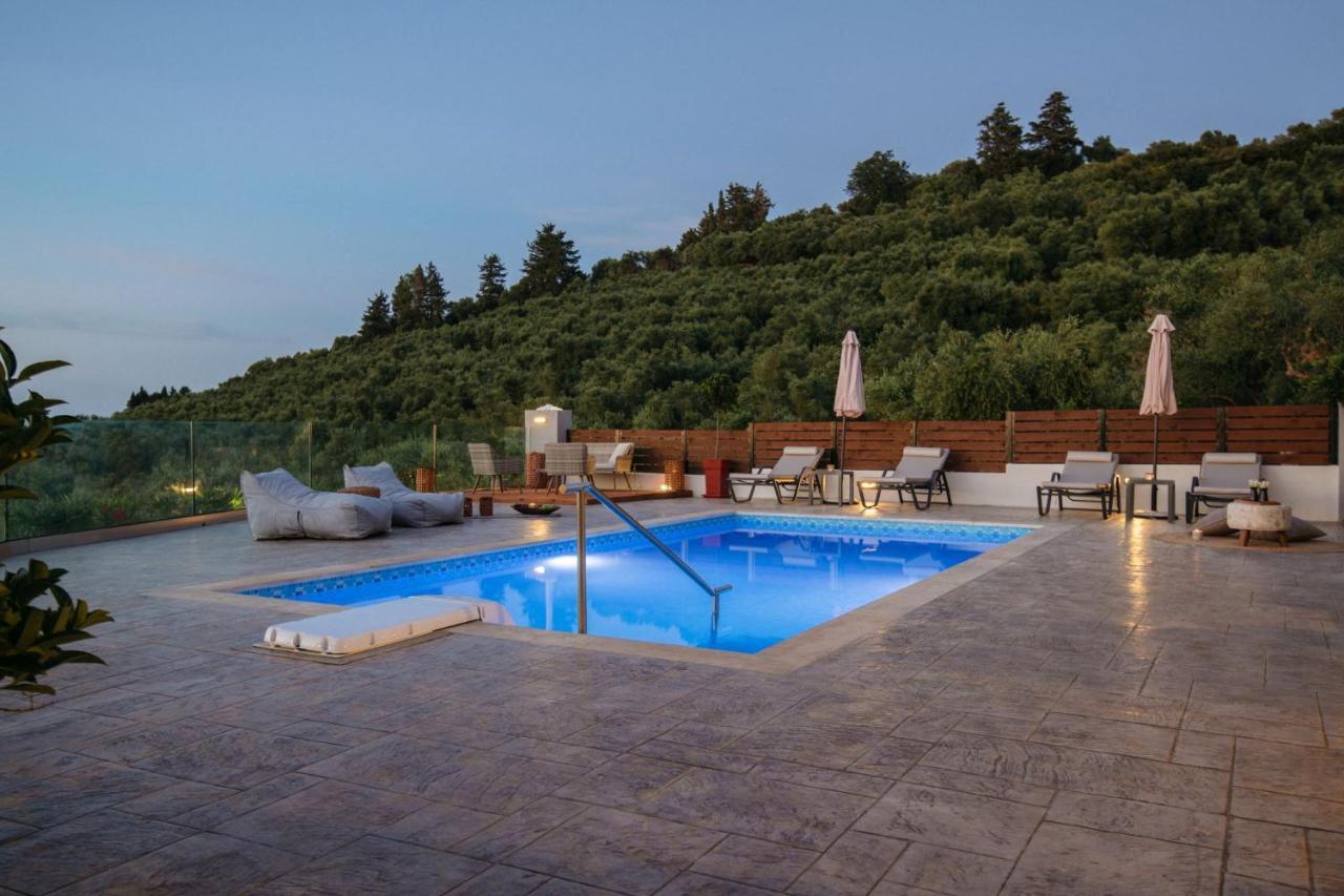 Villa Venia - Cozy Escape With Scenic Sew View, By Zantewize Tragaki Extérieur photo