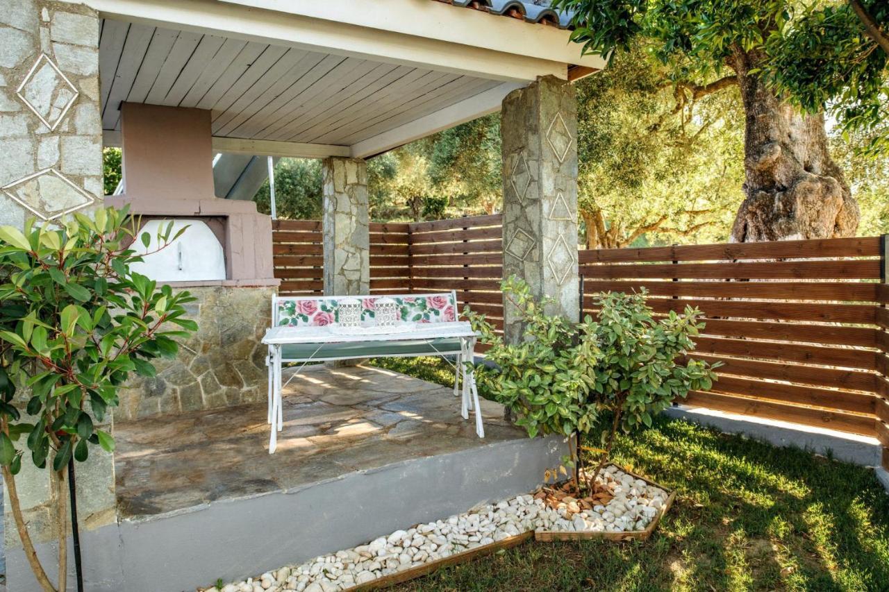 Villa Venia - Cozy Escape With Scenic Sew View, By Zantewize Tragaki Extérieur photo