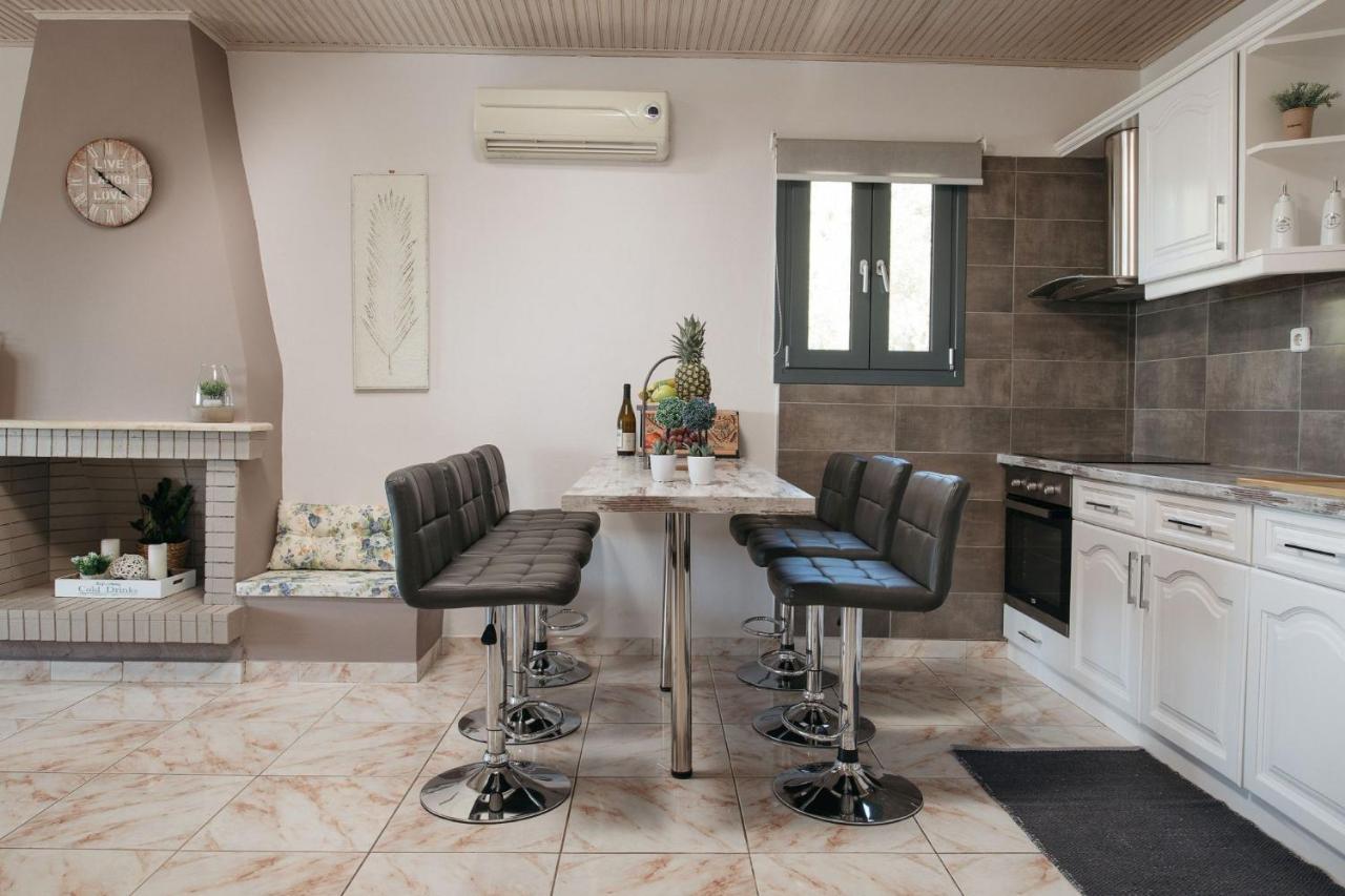 Villa Venia - Cozy Escape With Scenic Sew View, By Zantewize Tragaki Extérieur photo