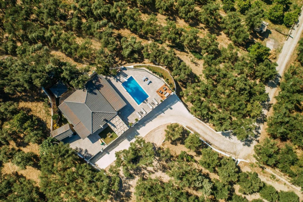 Villa Venia - Cozy Escape With Scenic Sew View, By Zantewize Tragaki Extérieur photo