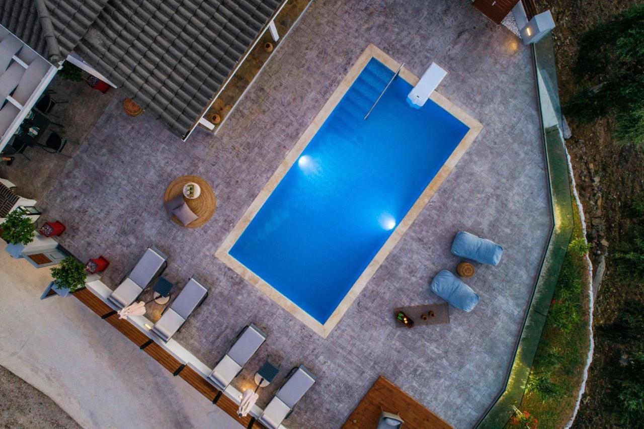 Villa Venia - Cozy Escape With Scenic Sew View, By Zantewize Tragaki Extérieur photo