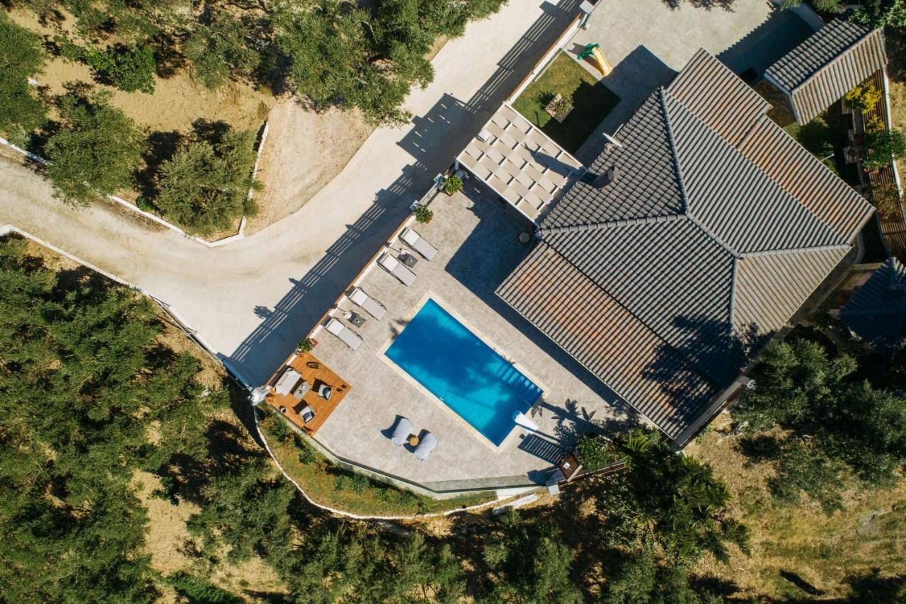 Villa Venia - Cozy Escape With Scenic Sew View, By Zantewize Tragaki Extérieur photo